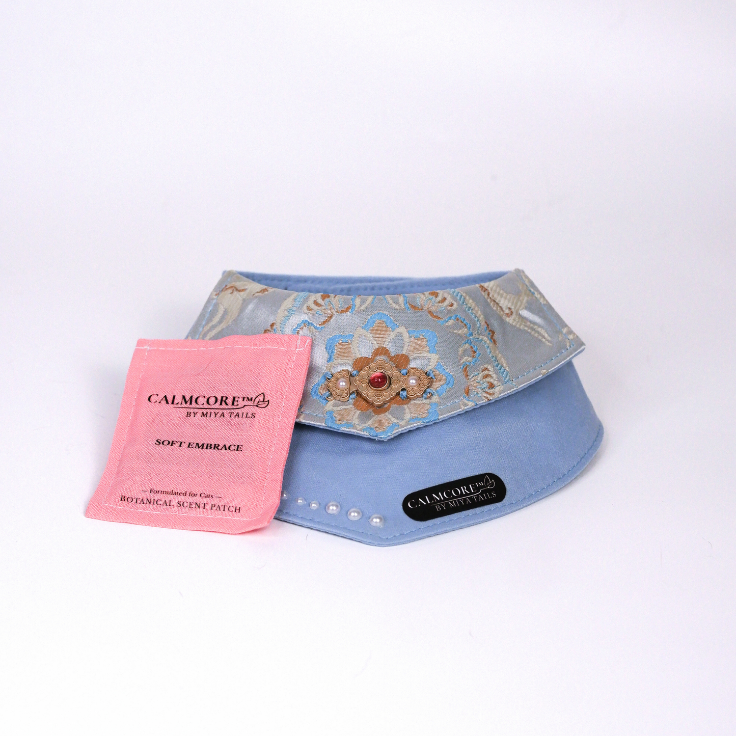 CalmCore™ · Pale Blue Stillness| 浅蓝静序