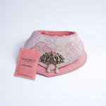 Load image into Gallery viewer, Signature Bib No.01 – Soft Rouge Cloud
