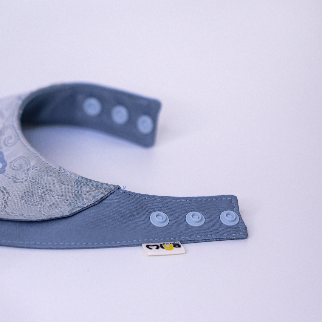 Signature Bib No.02 – Mist Blue Cloud