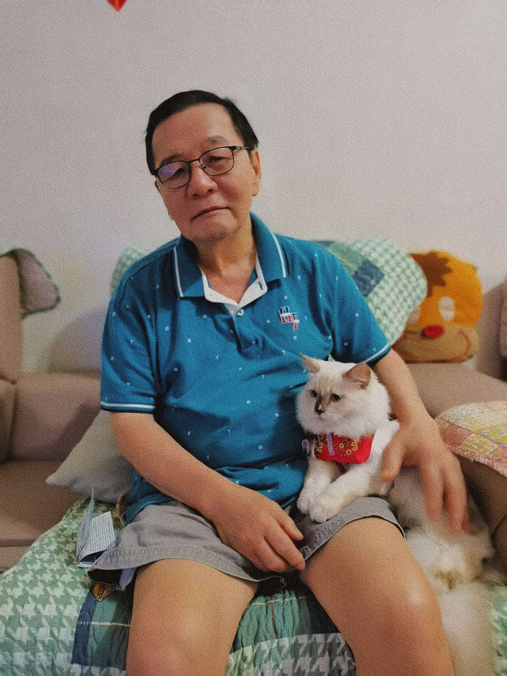 QiuQiu wearing Miya Tails